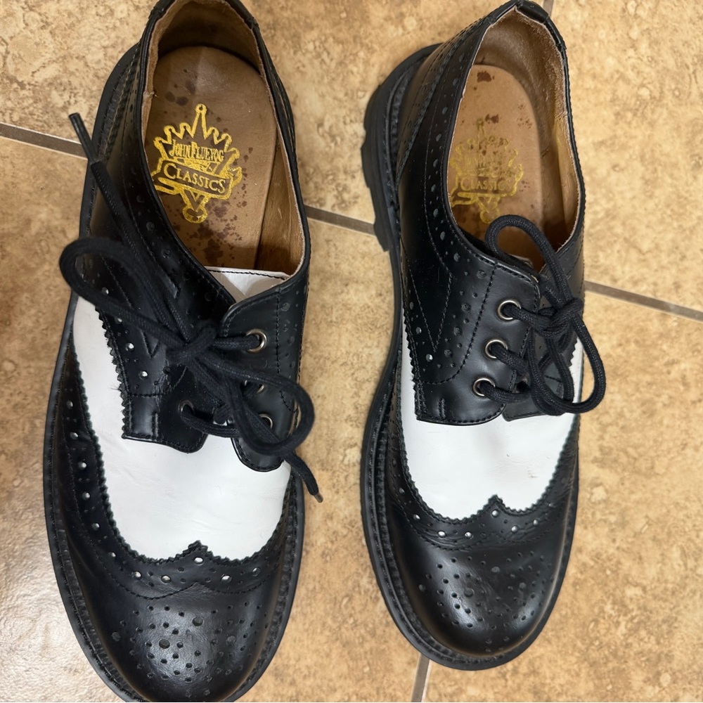 Men’s John Fluevog Classics Black and White Men's Oxfords/Creepers 10.5 - Picture 4 of 5